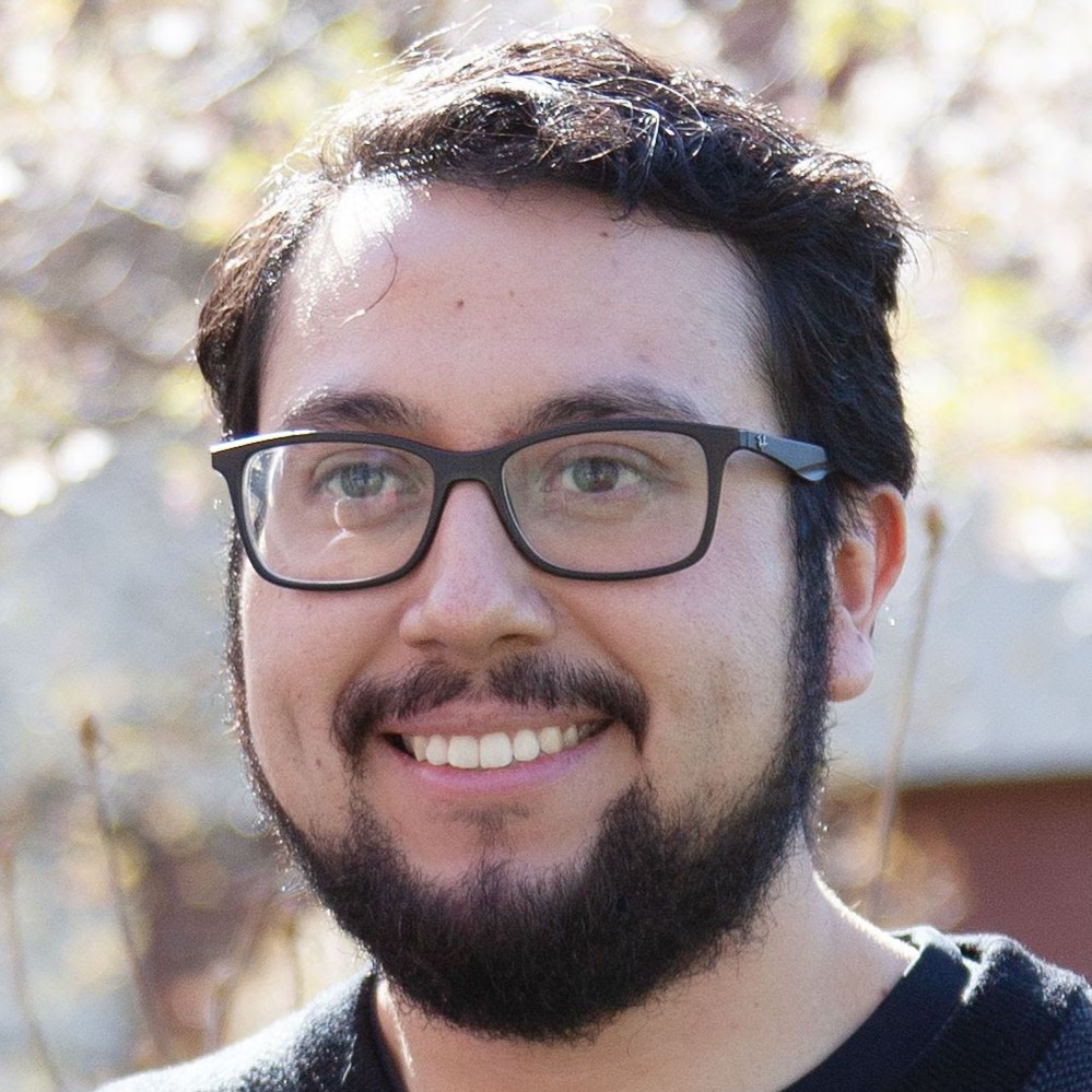 Thomas Ruiz headshot